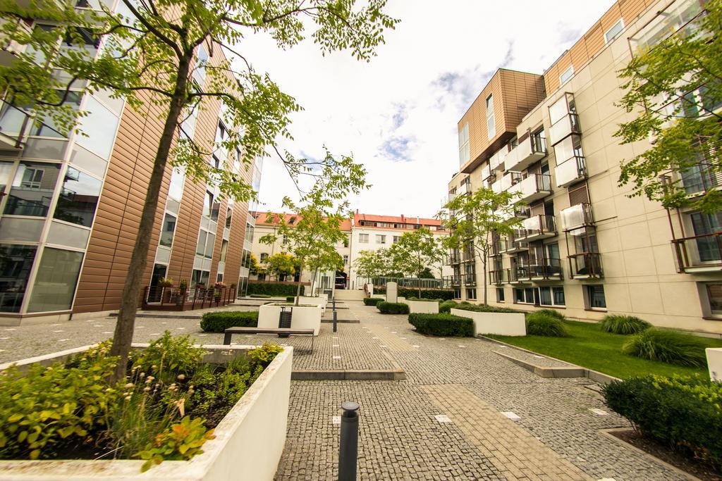 Apartment Korunni Dvur, 2 Free Parkings Prag Eksteriør billede
