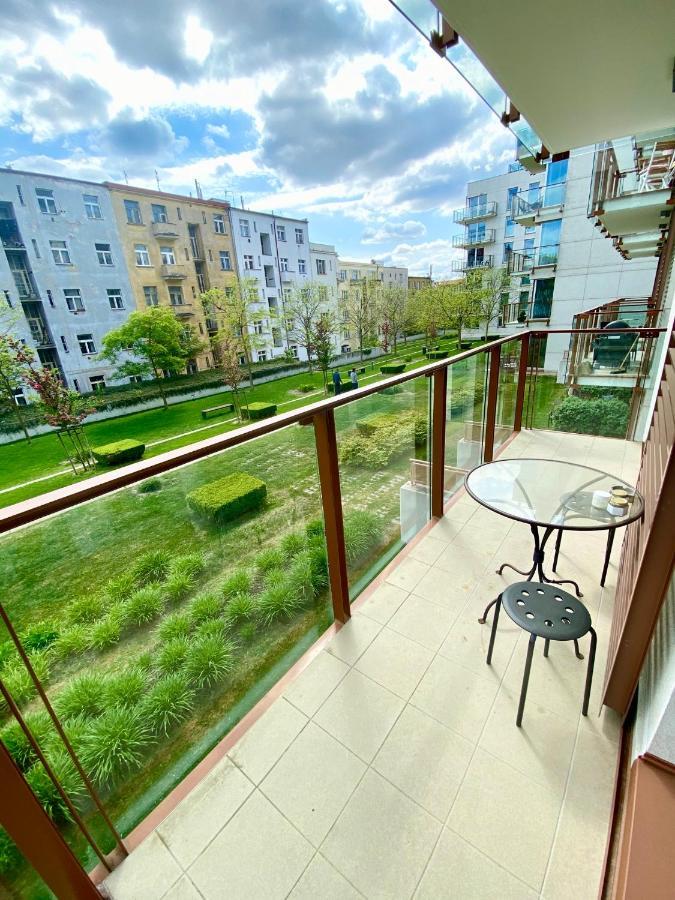 Apartment Korunni Dvur, 2 Free Parkings Prag Eksteriør billede