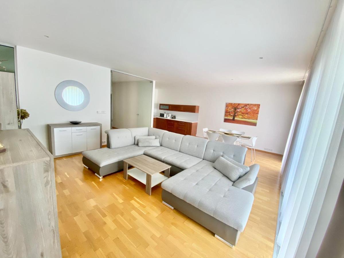 Apartment Korunni Dvur, 2 Free Parkings Prag Eksteriør billede