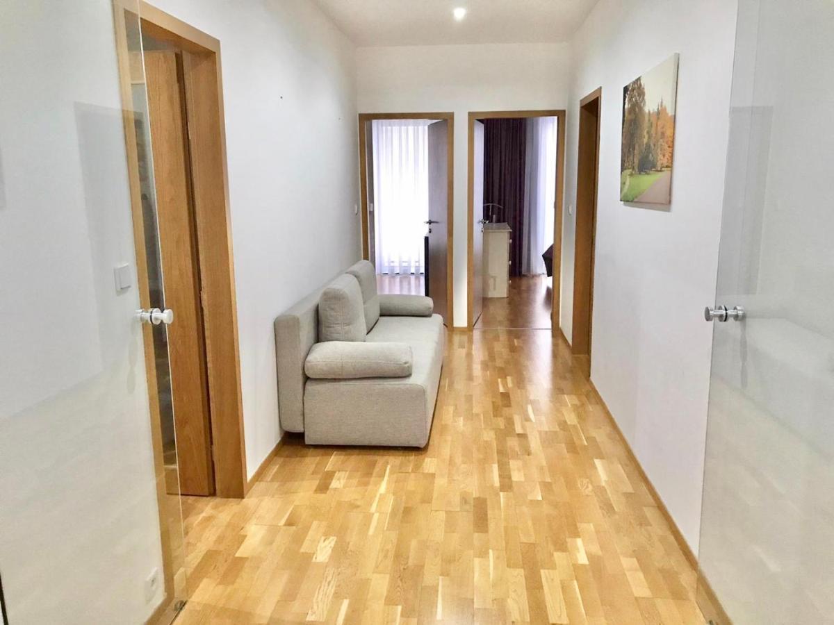 Apartment Korunni Dvur, 2 Free Parkings Prag Eksteriør billede